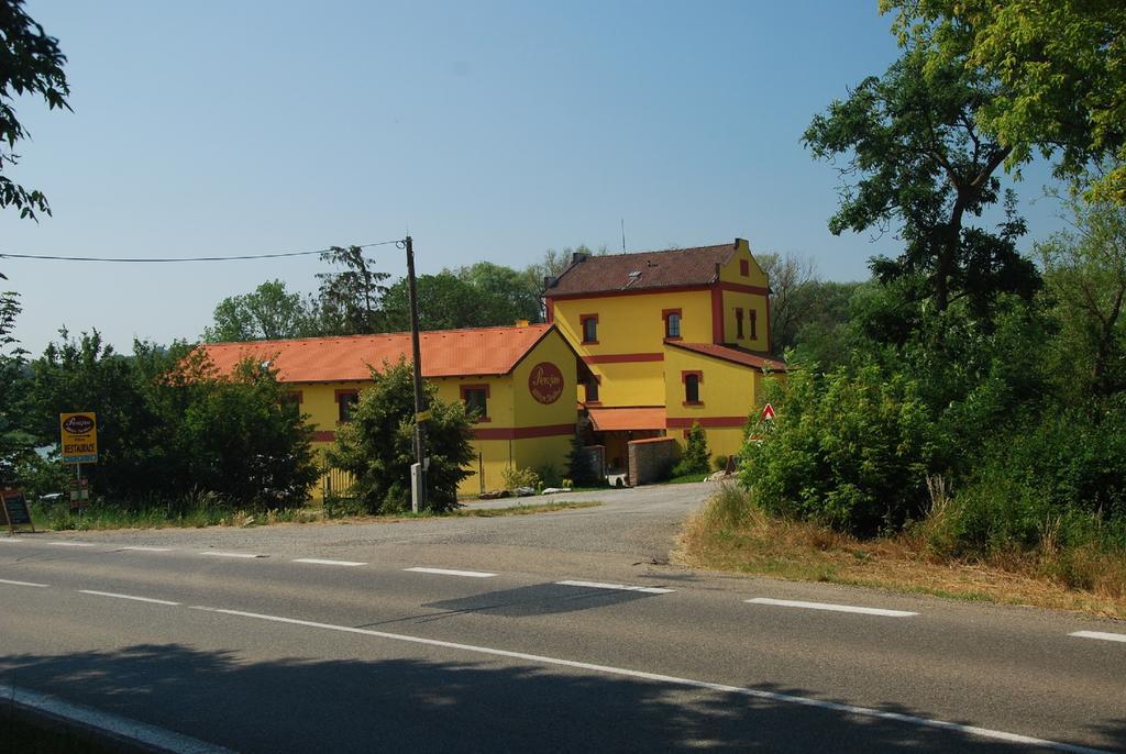 Penzion Mlyn Sedlec Sedlec  Exterior photo